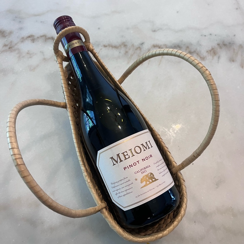 Wicker Wine bottle holder